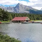 Le mete ideali per una vacanza autunnale a bordo di una barca